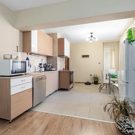 Lejlighed Spacious Family | Free Street Parking Plovdiv