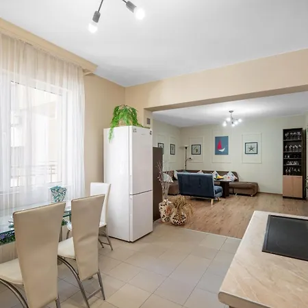 Spacious Family | Free Street Parking Apartment Plovdiv